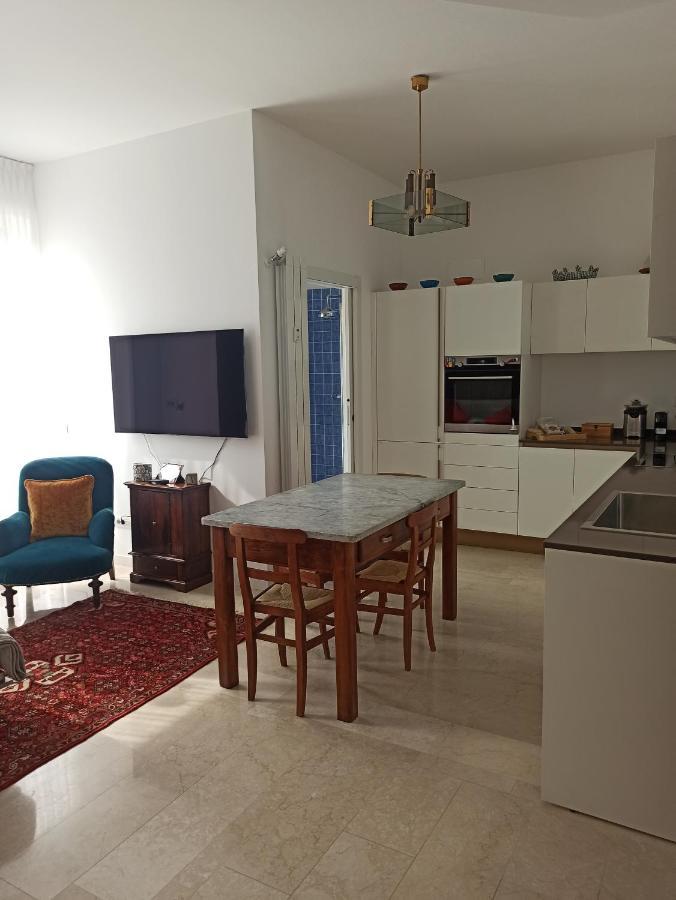 Ampio Ed Incantevole Monolocale A Citylife Mailand Exterior foto